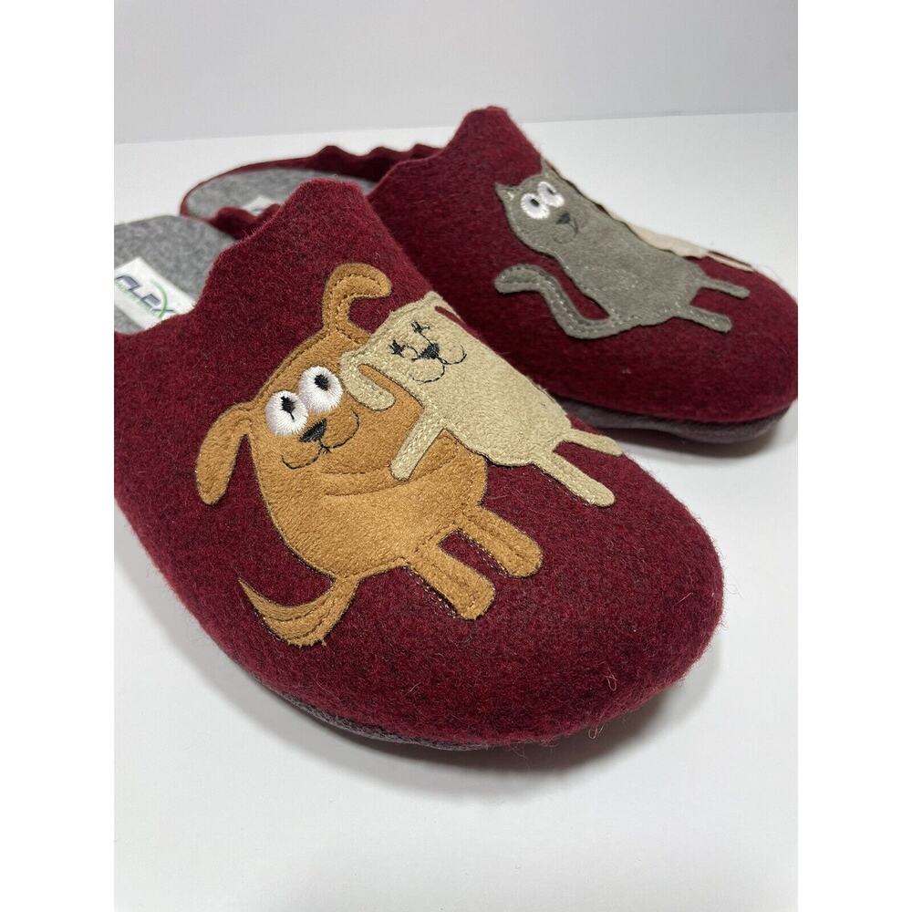 Flexus Women’s US 7.5-8 UK 38 Slide Slippers Pet Love Dogs Cats Maroon Red